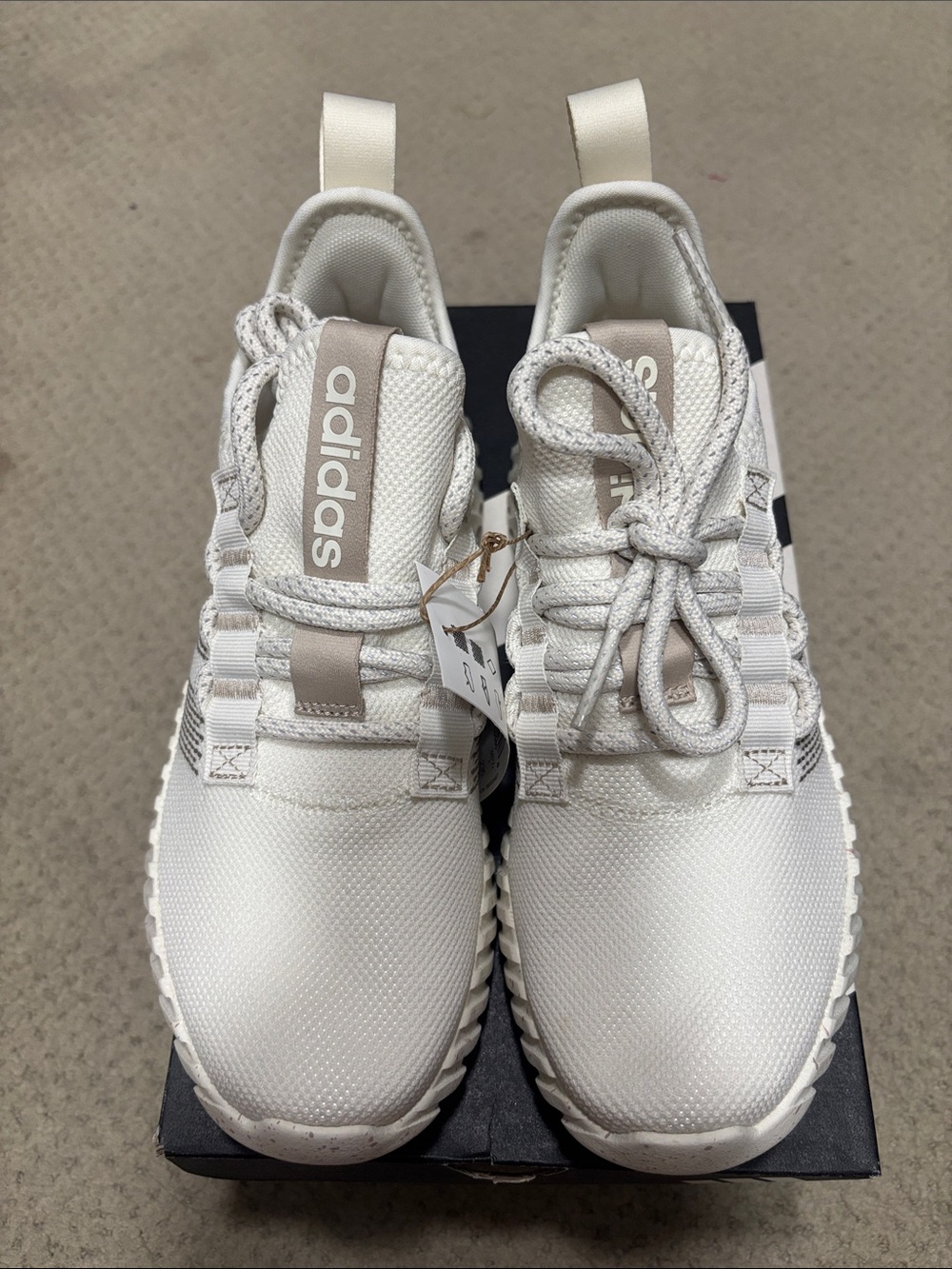 NEW adidas Cream/Beige Lightweight Kaptir Flow Size 7 Sneakers